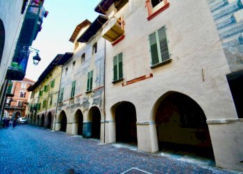 Shop via Alessandro Volta, 16, Saluzzo - photo 6