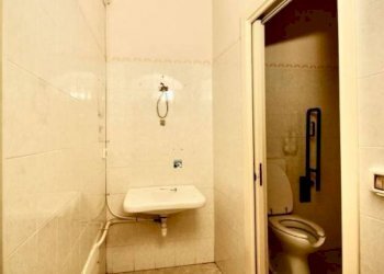 Shop via Alessandro Volta, 16, Saluzzo - photo 11