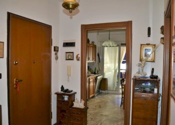 Two-room apartment Vallecrosia - photo 3