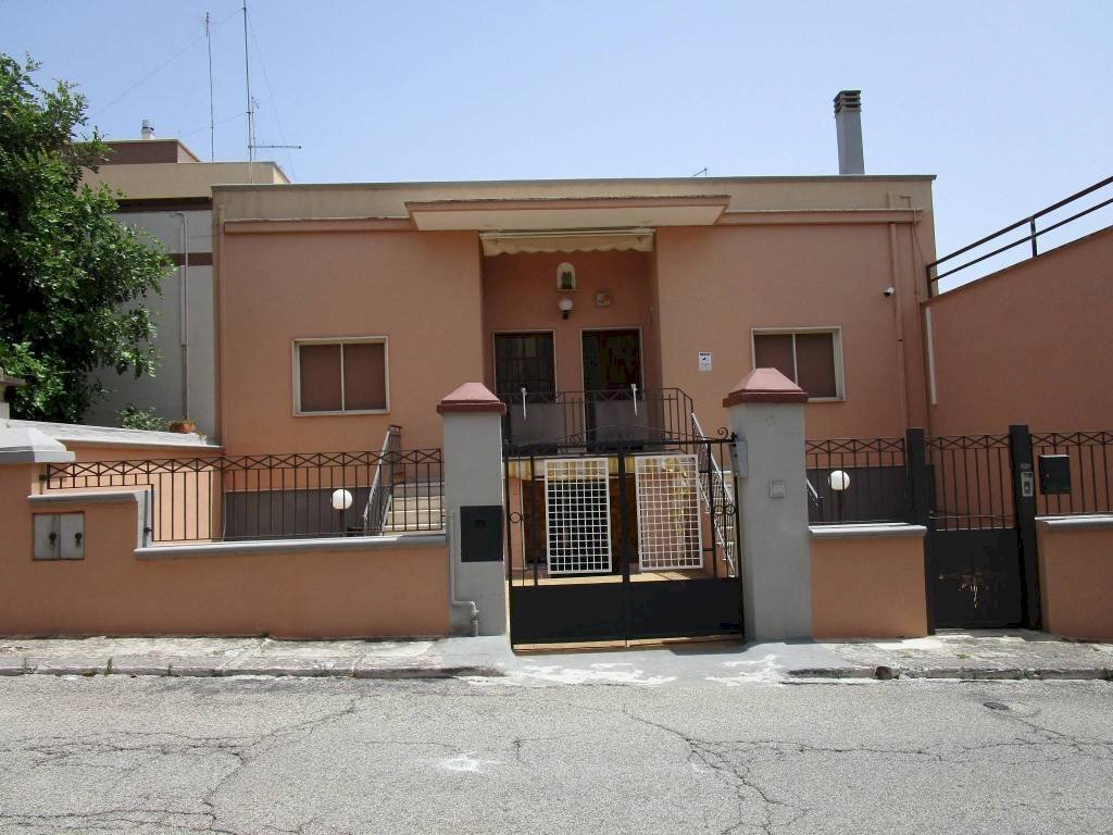 Villa Statte - photo 1