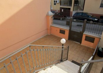 cortile anteriore - Villa Statte - foto 12