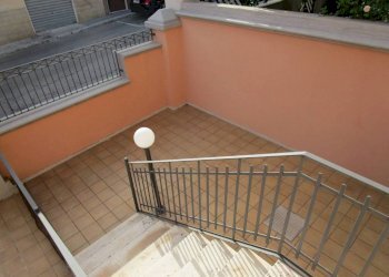 cortile anteriore - Villa Statte - foto 13