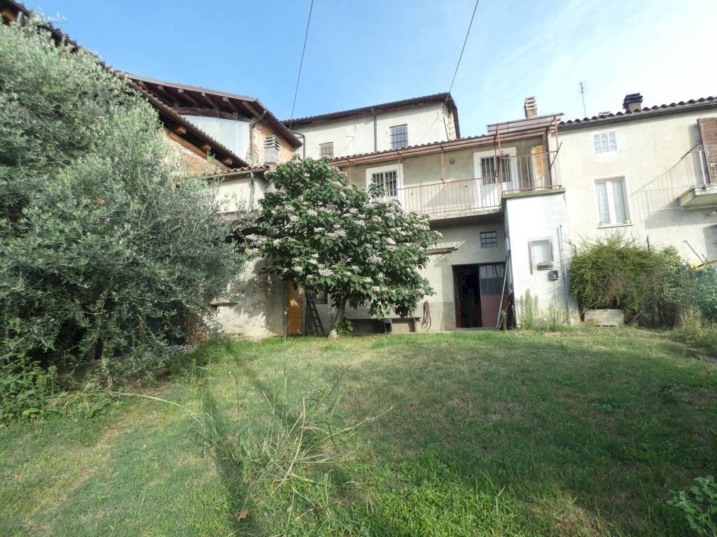 Dettagli esterno - Casa indipendente strada di Pascomonti, Mondovì - foto 1