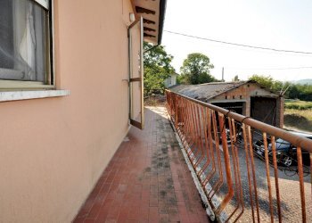 Portion of a house Morciano di Romagna - photo 9