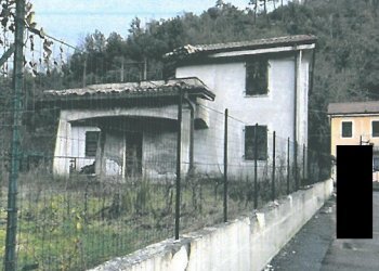 2.jpg - Villa at auction Via XV Febbraio snc, Follo - photo 1