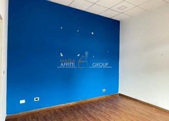 WhatsApp Image 2023-08-30 at 18.20.04 (6).jpeg - Locale Commerciale Via San Leonardo 376, Massa - foto 6