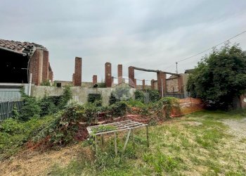 Rustic Frazione mezzi, Settimo Torinese - photo 3