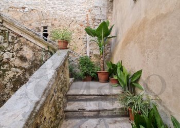 Stable - Palace Via San Giorgio, Priverno - photo 9