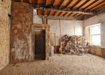 Stable - Palace Via San Giorgio, Priverno - photo 13