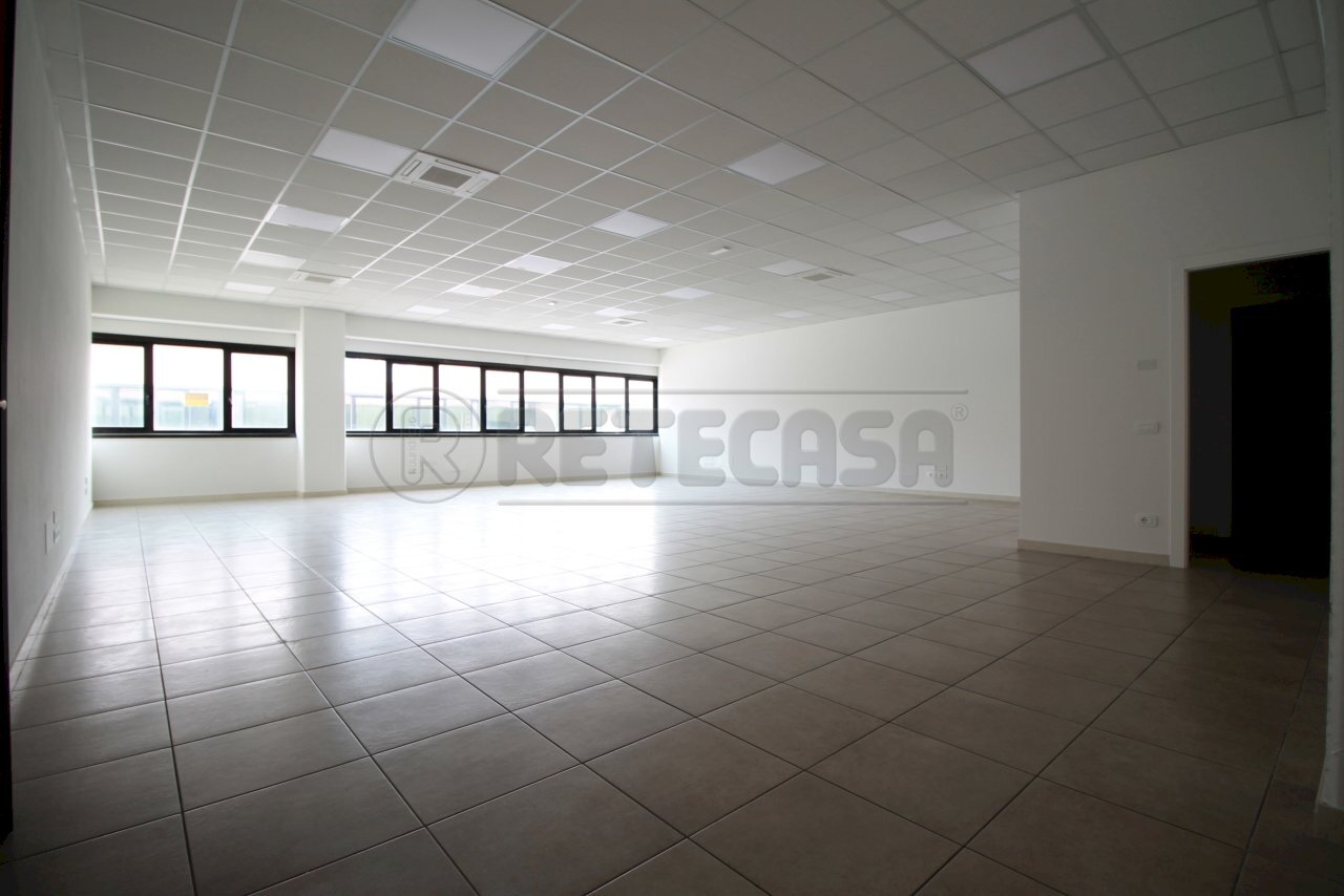 IMG_3266.JPG - Ufficio Via Michelangelo, Zermeghedo - foto 1