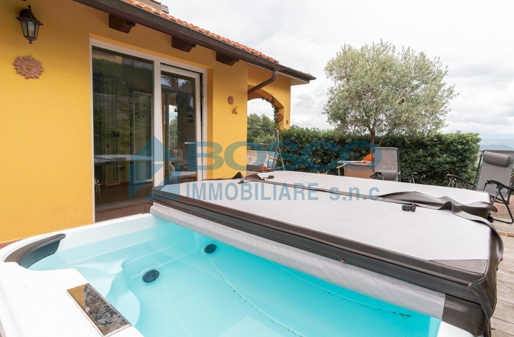 DSC09220.jpg - Three-family Villa Via Genova, La Spezia - photo 2