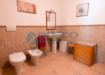 DSC09163.jpg - Villa Trifamiliare Via Genova, La Spezia - foto 14