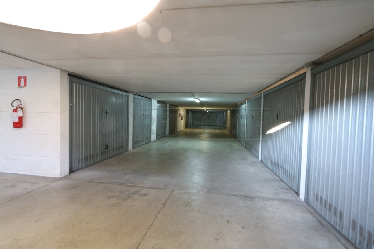 IMG_8240.JPG - Box Via Valerio Belli, Vicenza - foto 1