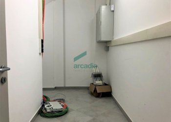 Vista ripostiglio-ced - Locale Commerciale Via delle Magnolie 8, Modugno - foto 17