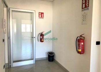 Vista porta 1 piano - Locale Commerciale Via delle Magnolie 8, Modugno - foto 30