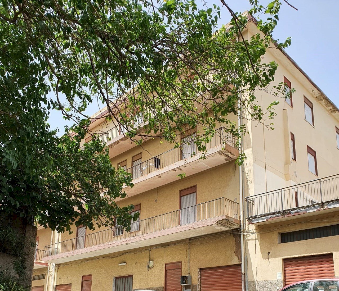 1.jpg - Locale Commerciale Eremo Condera Diramazione Postorino 24, Reggio di Calabria - foto 1