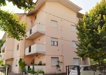 facciata - Appartamento Via Alcide De Gasperi 17, Manoppello - foto 1