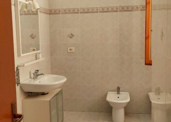 bagno - Appartamento Via Alcide De Gasperi 17, Manoppello - foto 17