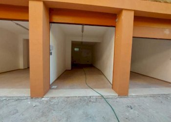 92a375b9-7f75-4a97-828a-5151b2135edc.JPG - Box Via Francesco Arese 13, Roma - photo 5