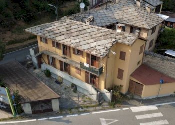 Facciata - Casa indipendente via Cave, 23, Luserna San Giovanni - foto 15