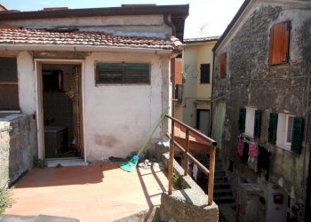 DSCN5698 (Copia).JPG - Casa semi indipendente Aulla - foto 3