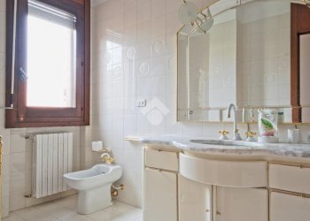 Villa Str. Biglionino, Casale Monferrato - foto 13