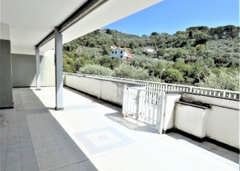 terrazza (3).JPG - Appartamento Via Perissinotti 39, Chiavari - foto 1