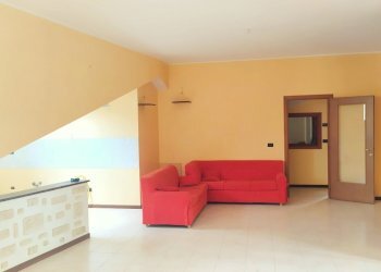 sala da pranzo - Apartment strada provinciale per san valentino  1, Scafa - photo 5