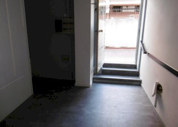 P1000490.JPG - Locale Commerciale VIA DEI BENTIVOGLIO, Roma - foto 2