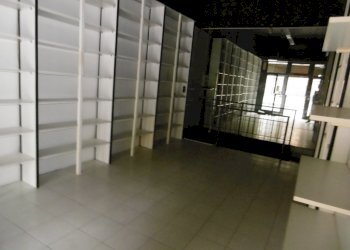 P1000412.JPG - Locale Commerciale VIA DELLA PISANA, Roma - foto 13