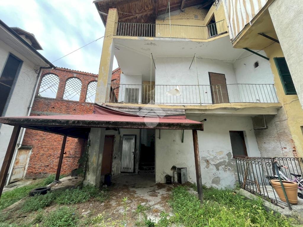 Casa semi indipendente via cesare cobianchi, Boca - foto 1