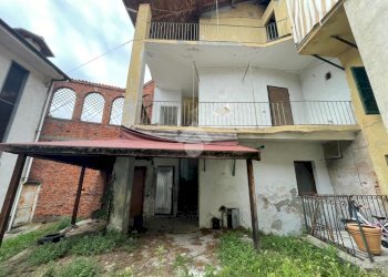 Casa semi indipendente via cesare cobianchi, Boca - foto 1