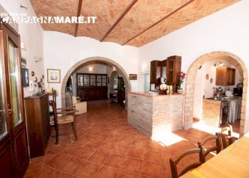 Rustico piazza unità, Jolanda di Savoia - foto 2