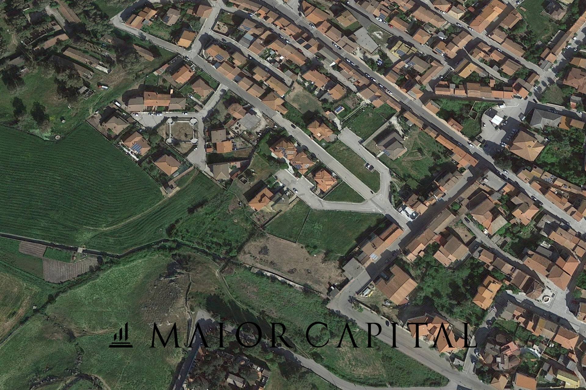 Building land via Po, Oschiri - photo 2