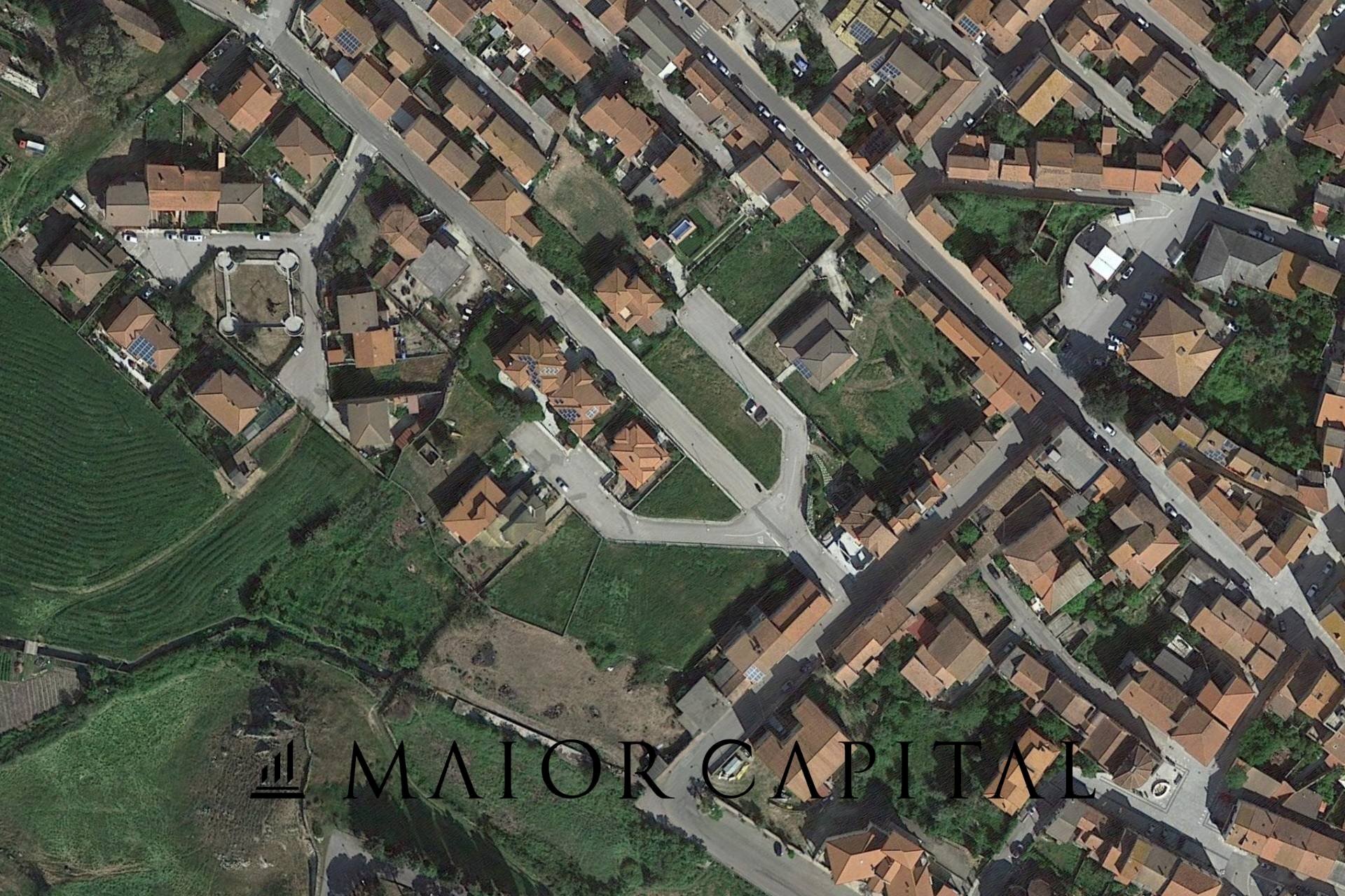 Building land via Po, Oschiri - photo 3