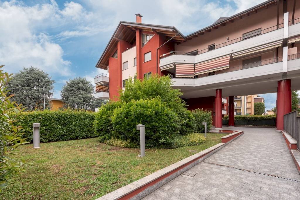 zona living - Trilocale via Ghisolfa, 27, Rho - foto 2