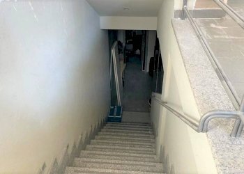 Negozio corso Saint-Martin-de-Corleans, Aosta - foto 7