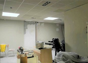 Negozio corso Saint-Martin-de-Corleans, Aosta - foto 10