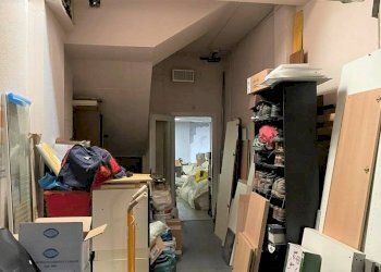 Negozio corso Saint-Martin-de-Corleans, Aosta - foto 15