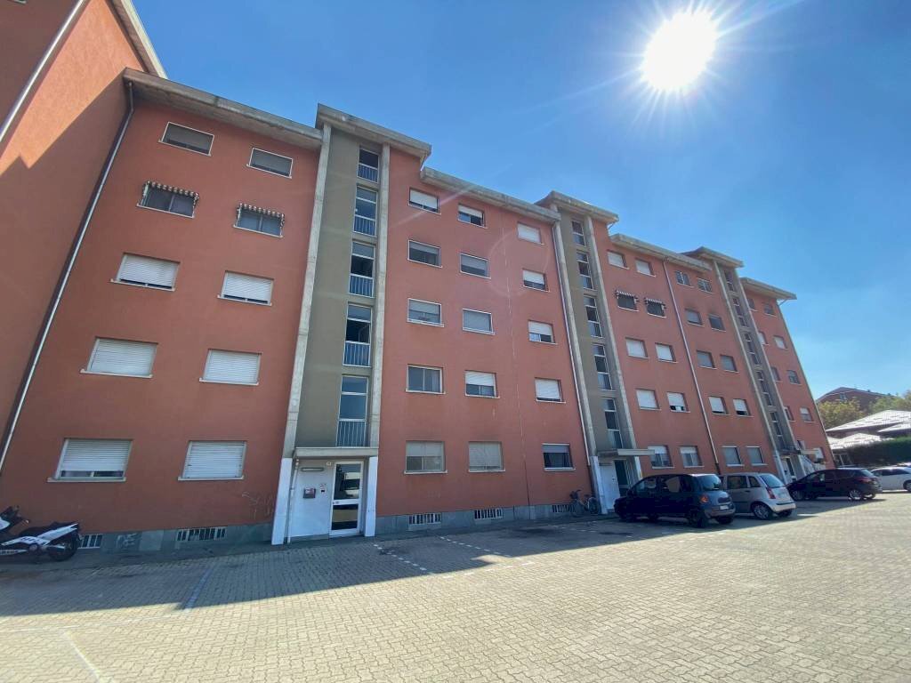 facciata - Quadrilocale via Castagnole, 27, Carmagnola - foto 1