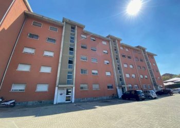 facciata - Quadrilocale via Castagnole, 27, Carmagnola - foto 1