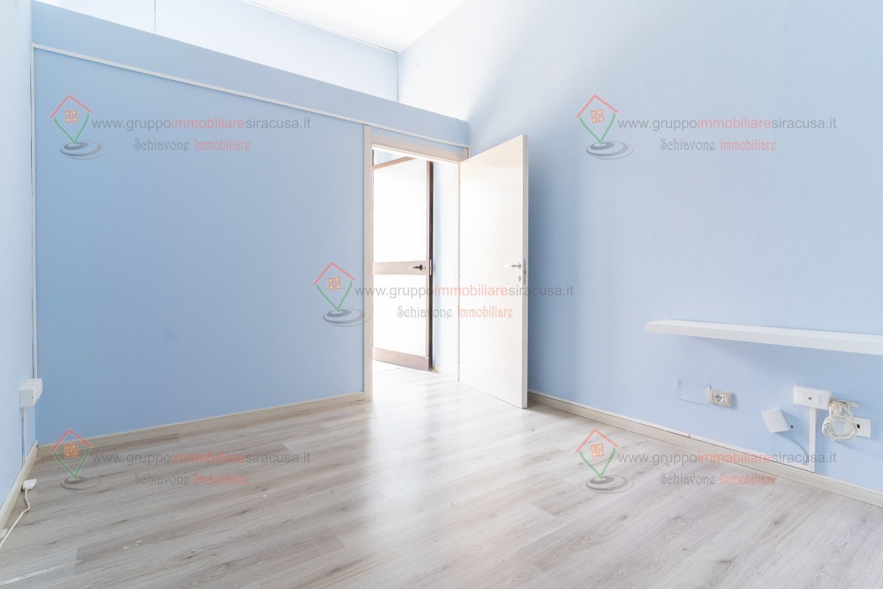 RIC01130.jpg - Commercial Premises Siracusa - photo 1