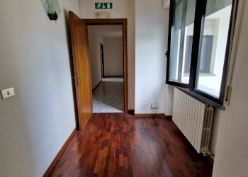 20230829_170326.jpg - Ufficio alighieri, Lucca - foto 2