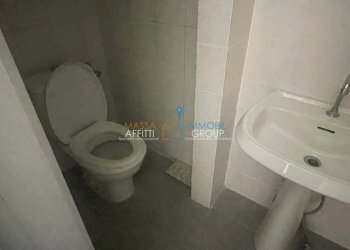 WhatsApp Image 2023-09-08 at 19.02.55 (8).jpeg - Locale Commerciale Via Vittorio Veneto 19, Massa - foto 9