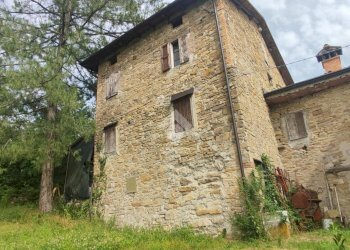 Semi-detached house Via Falbio, Carpineti - photo 2