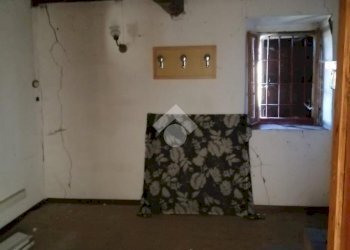 Semi-detached house Via Falbio, Carpineti - photo 12