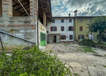 ESTERNI - Casale Via Roma 44, San Vito al Torre - foto 1