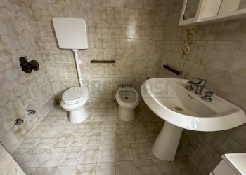 BAGNO - Casale Via Roma 44, San Vito al Torre - foto 12