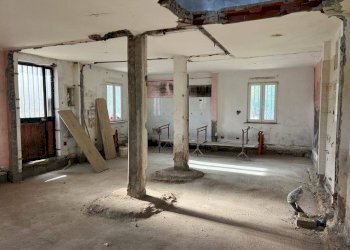 Interno non residenziale - Villa via Umberto I, 210, Rivalta di Torino - foto 41