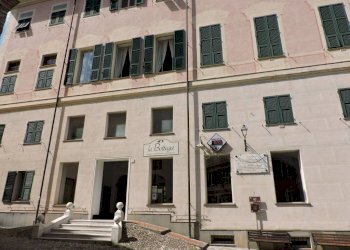 PALAZZO - Trilocale piazza Giuseppe Garibaldi 7, Voltaggio - foto 1